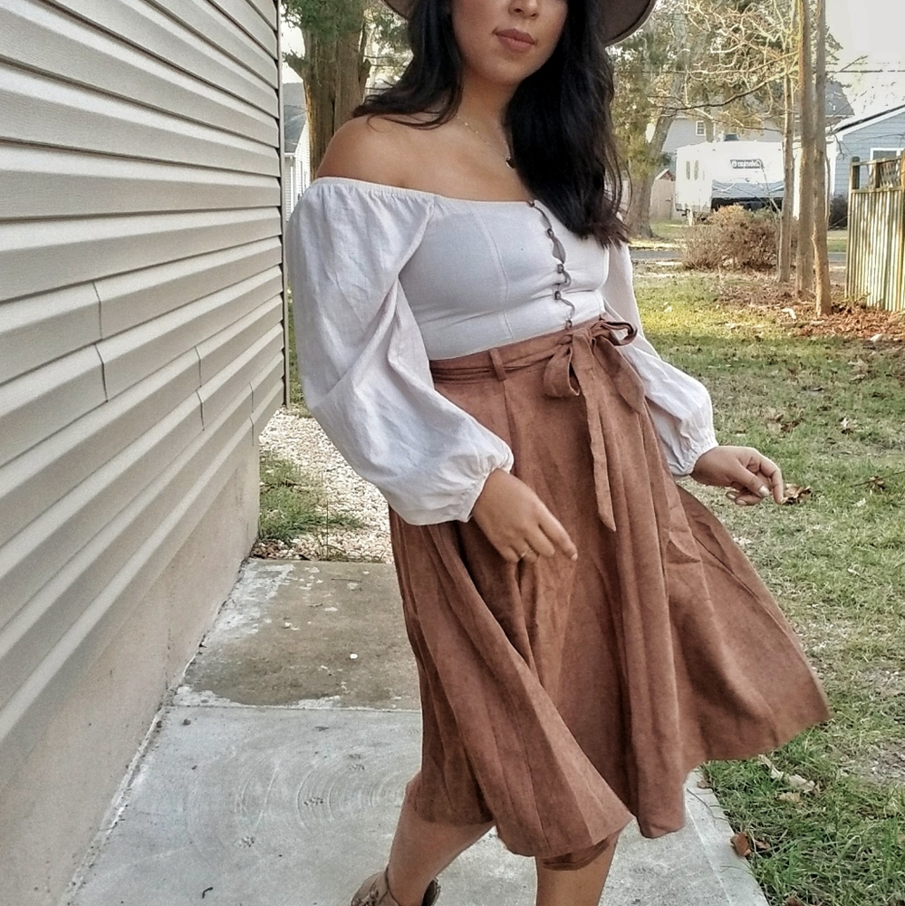 ▪︎FLASH SALE▪︎SWEETEST THING BROWN TAN MIDI SKIRT - Picture 2 of 12